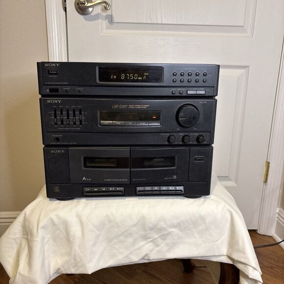 SONY LBT-D107R Compact Stereo System Dual Cassette 5 Disc CD Player Plays Great! - Picture 4 of 9